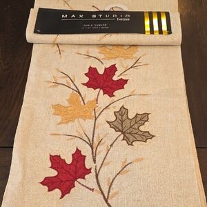 Max Studio Leaf Design Table Runner